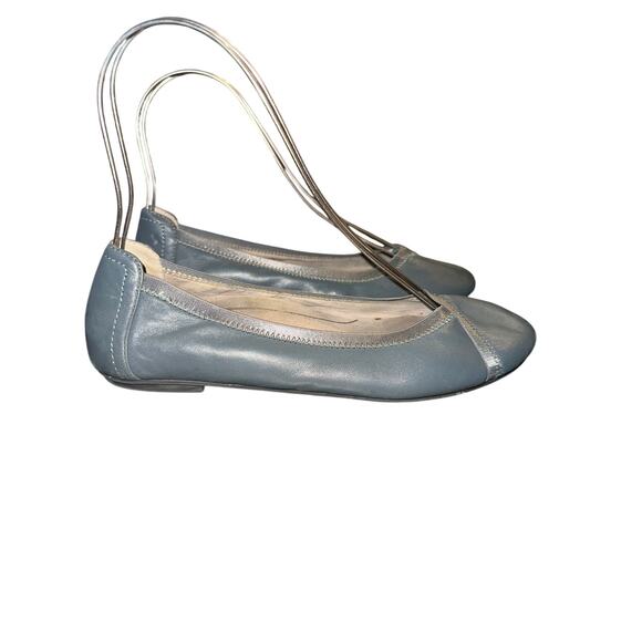 Women’s Gray Vionics Leather Ballet Flats. Size 8.5 - Picture 1 of 5